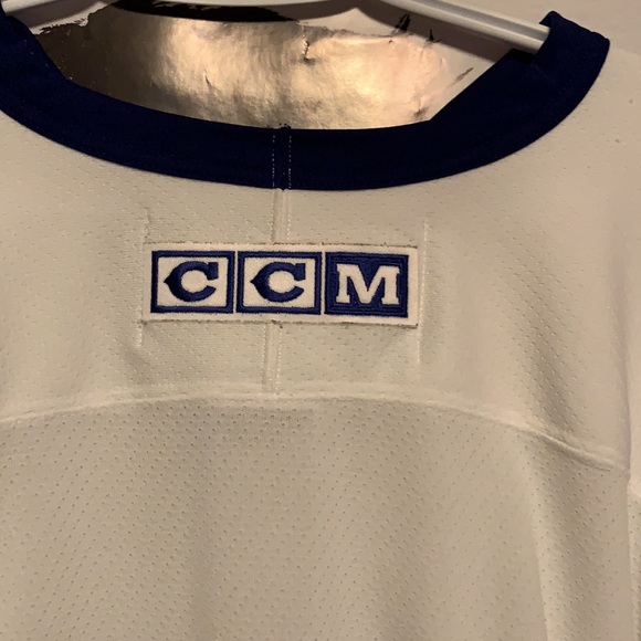 Toronto Maple Leafs CCM Jersey - Picture 5 of 5